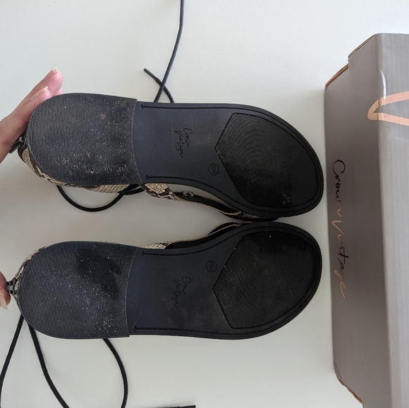 Crown Vintage Snake Sandals - Picture 3 of 4
